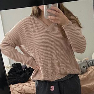brandy melville sweater